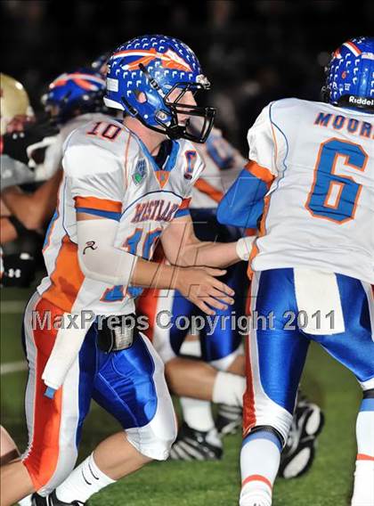 Thumbnail 2 in Oaks Christian vs. Westlake (CIF SS Northern Division Final) photogallery.