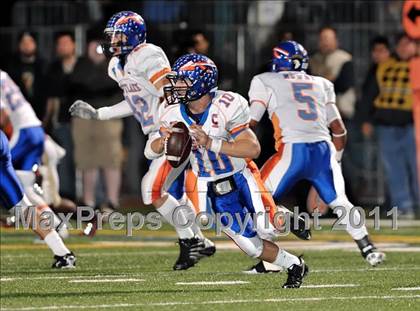 Thumbnail 1 in Oaks Christian vs. Westlake (CIF SS Northern Division Final) photogallery.