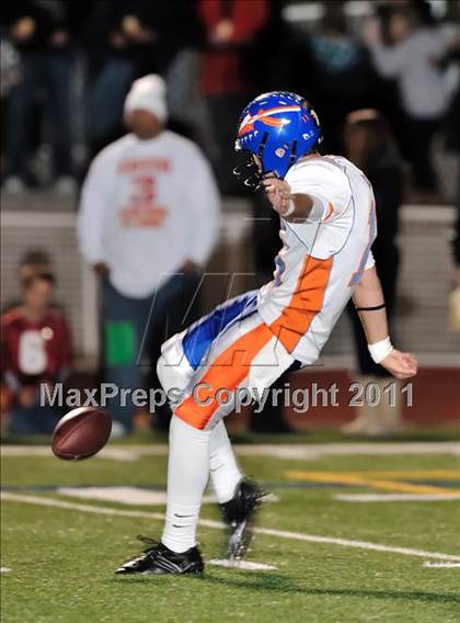 Thumbnail 2 in Oaks Christian vs. Westlake (CIF SS Northern Division Final) photogallery.