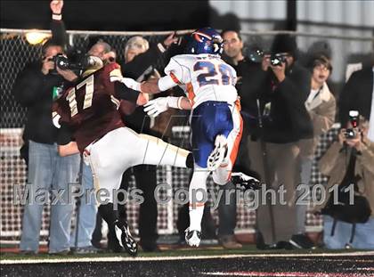 Thumbnail 2 in Oaks Christian vs. Westlake (CIF SS Northern Division Final) photogallery.
