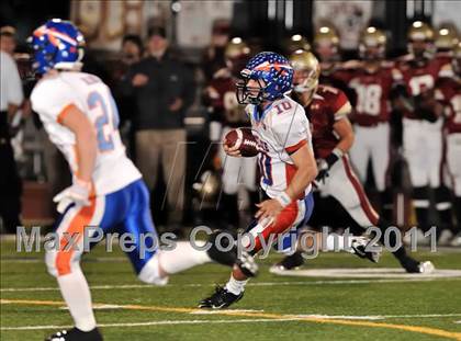 Thumbnail 3 in Oaks Christian vs. Westlake (CIF SS Northern Division Final) photogallery.