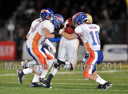 Thumbnail 2 in Oaks Christian vs. Westlake (CIF SS Northern Division Final) photogallery.