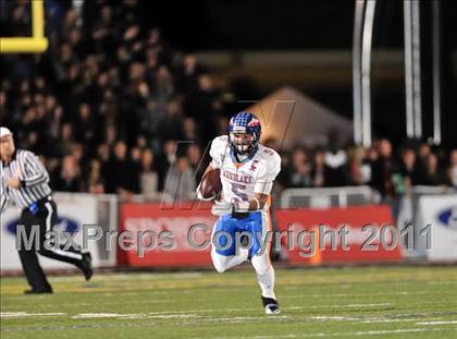 Thumbnail 1 in Oaks Christian vs. Westlake (CIF SS Northern Division Final) photogallery.