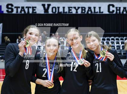 Thumbnail 2 in Iola vs. Crawford (UIL 2A Volleyball Division II Final Medal Ceremony) photogallery.