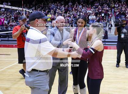 Thumbnail 2 in Iola vs. Crawford (UIL 2A Volleyball Division II Final Medal Ceremony) photogallery.
