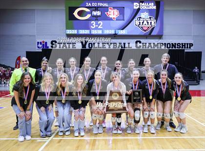 Thumbnail 1 in Iola vs. Crawford (UIL 2A Volleyball Division II Final Medal Ceremony) photogallery.