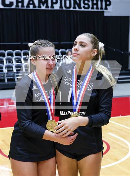 Thumbnail 3 in Iola vs. Crawford (UIL 2A Volleyball Division II Final Medal Ceremony) photogallery.