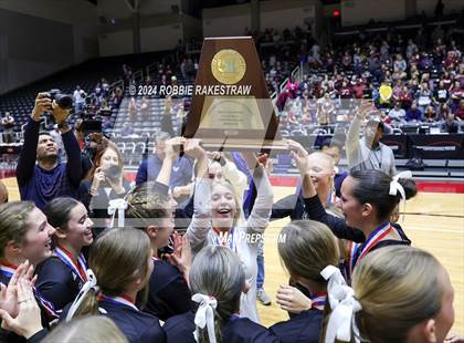Thumbnail 3 in Iola vs. Crawford (UIL 2A Volleyball Division II Final Medal Ceremony) photogallery.