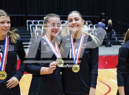Thumbnail 3 in Iola vs. Crawford (UIL 2A Volleyball Division II Final Medal Ceremony) photogallery.