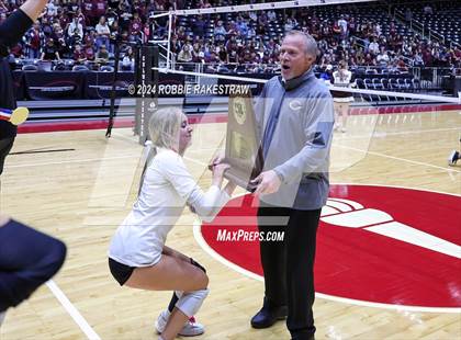 Thumbnail 2 in Iola vs. Crawford (UIL 2A Volleyball Division II Final Medal Ceremony) photogallery.