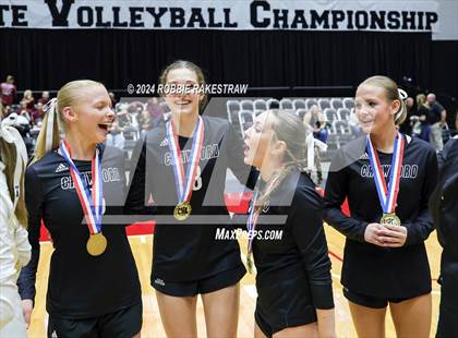 Thumbnail 3 in Iola vs. Crawford (UIL 2A Volleyball Division II Final Medal Ceremony) photogallery.