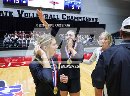 Thumbnail 2 in Iola vs. Crawford (UIL 2A Volleyball Division II Final Medal Ceremony) photogallery.