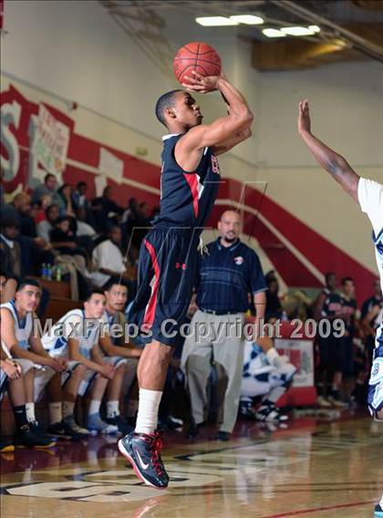 Thumbnail 1 in Centennial vs. Sylmar (Rose City Round Ball Classic) photogallery.