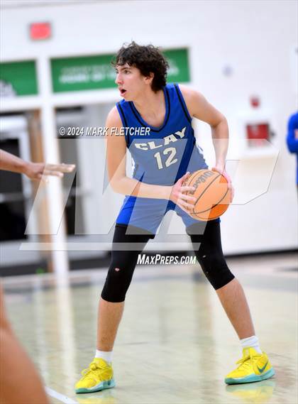 Thumbnail 3 in Flagler Palm Coast vs Clay (Flagler Palm Coast Bulldog Holiday Classic) photogallery.