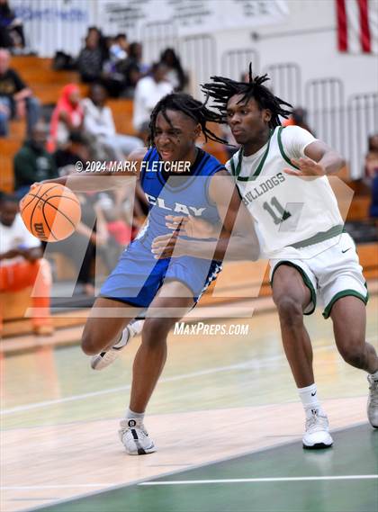 Thumbnail 2 in Flagler Palm Coast vs Clay (Flagler Palm Coast Bulldog Holiday Classic) photogallery.