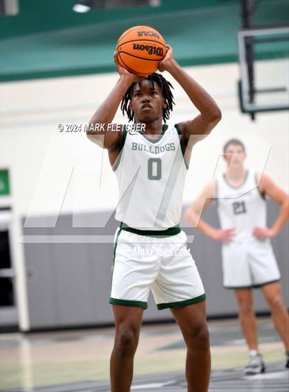 Thumbnail 2 in Flagler Palm Coast vs Clay (Flagler Palm Coast Bulldog Holiday Classic) photogallery.