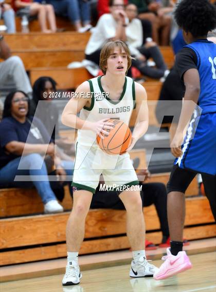 Thumbnail 2 in Flagler Palm Coast vs Clay (Flagler Palm Coast Bulldog Holiday Classic) photogallery.