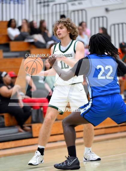 Thumbnail 3 in Flagler Palm Coast vs Clay (Flagler Palm Coast Bulldog Holiday Classic) photogallery.