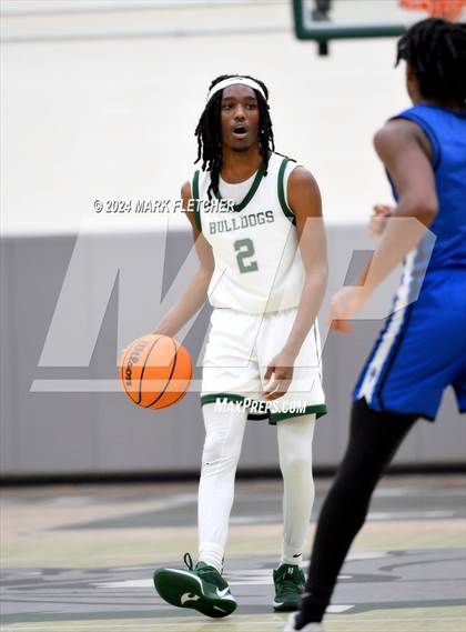 Thumbnail 1 in Flagler Palm Coast vs Clay (Flagler Palm Coast Bulldog Holiday Classic) photogallery.