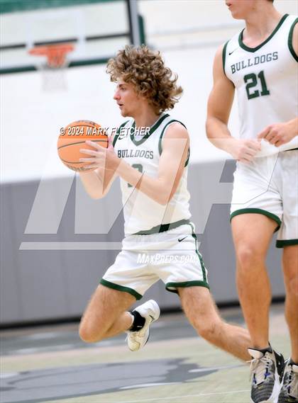 Thumbnail 3 in Flagler Palm Coast vs Clay (Flagler Palm Coast Bulldog Holiday Classic) photogallery.