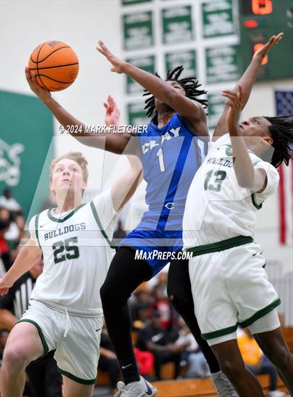 Thumbnail 2 in Flagler Palm Coast vs Clay (Flagler Palm Coast Bulldog Holiday Classic) photogallery.