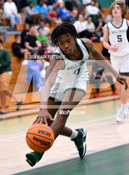 Thumbnail 3 in Flagler Palm Coast vs Clay (Flagler Palm Coast Bulldog Holiday Classic) photogallery.