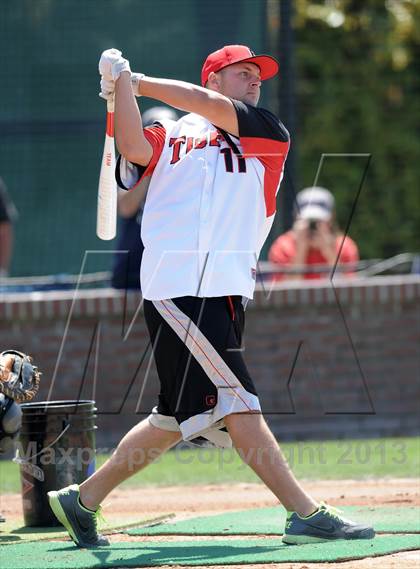 Thumbnail 2 in Hard 9 National Classic Home Run Derby photogallery.