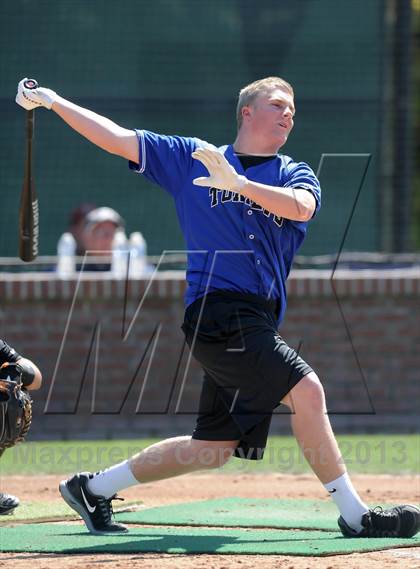 Thumbnail 2 in Hard 9 National Classic Home Run Derby photogallery.