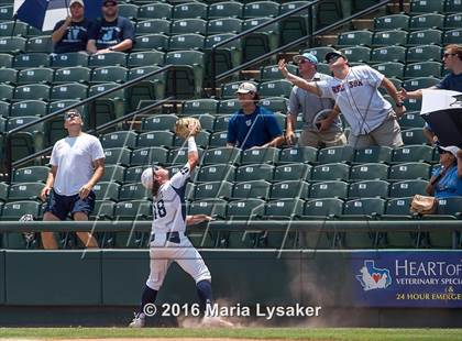 Thumbnail 3 in Dallas Jesuit vs. San Antonio Johnson (UIL 6A Final) photogallery.
