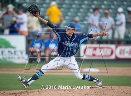 Thumbnail 1 in Dallas Jesuit vs. San Antonio Johnson (UIL 6A Final) photogallery.