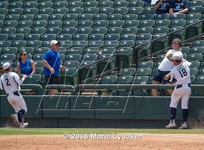 Thumbnail 1 in Dallas Jesuit vs. San Antonio Johnson (UIL 6A Final) photogallery.