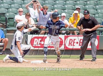 Thumbnail 2 in Dallas Jesuit vs. San Antonio Johnson (UIL 6A Final) photogallery.