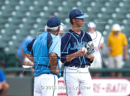 Thumbnail 2 in Dallas Jesuit vs. San Antonio Johnson (UIL 6A Final) photogallery.