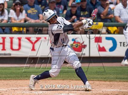 Thumbnail 3 in Dallas Jesuit vs. San Antonio Johnson (UIL 6A Final) photogallery.