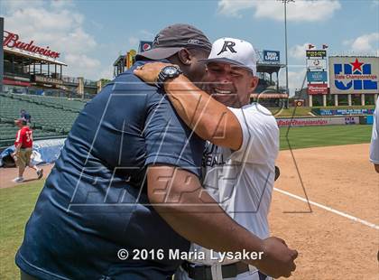 Thumbnail 1 in Dallas Jesuit vs. San Antonio Johnson (UIL 6A Final) photogallery.