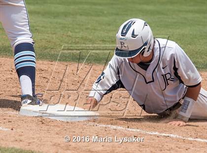 Thumbnail 3 in Dallas Jesuit vs. San Antonio Johnson (UIL 6A Final) photogallery.