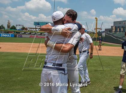Thumbnail 1 in Dallas Jesuit vs. San Antonio Johnson (UIL 6A Final) photogallery.