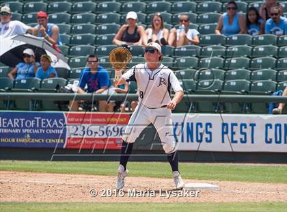 Thumbnail 2 in Dallas Jesuit vs. San Antonio Johnson (UIL 6A Final) photogallery.