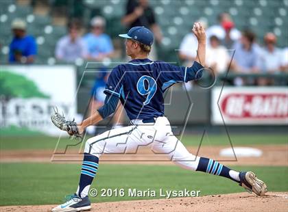 Thumbnail 3 in Dallas Jesuit vs. San Antonio Johnson (UIL 6A Final) photogallery.