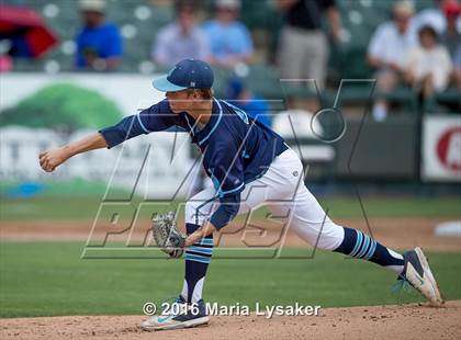 Thumbnail 2 in Dallas Jesuit vs. San Antonio Johnson (UIL 6A Final) photogallery.