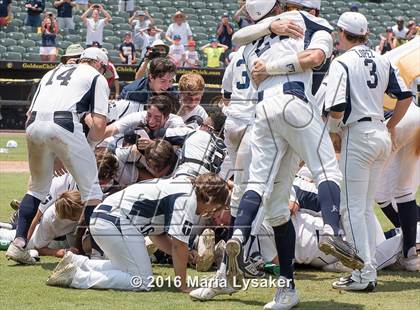 Thumbnail 1 in Dallas Jesuit vs. San Antonio Johnson (UIL 6A Final) photogallery.