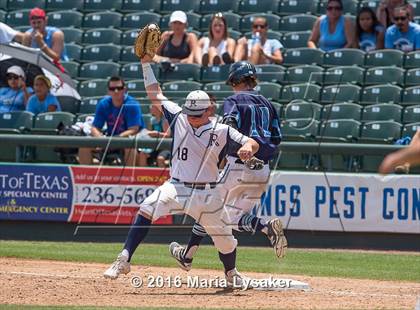 Thumbnail 1 in Dallas Jesuit vs. San Antonio Johnson (UIL 6A Final) photogallery.