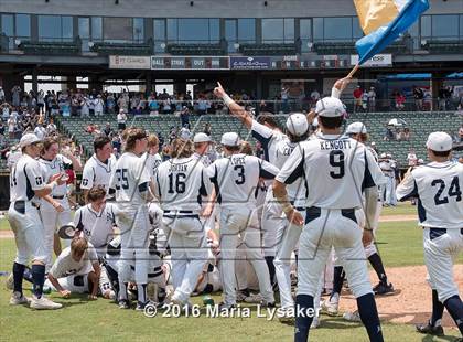 Thumbnail 3 in Dallas Jesuit vs. San Antonio Johnson (UIL 6A Final) photogallery.