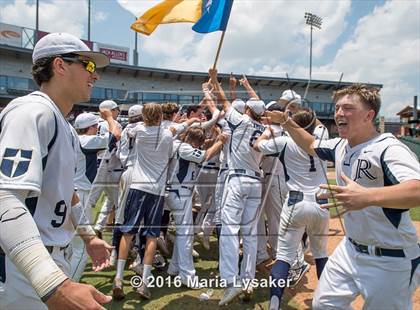 Thumbnail 2 in Dallas Jesuit vs. San Antonio Johnson (UIL 6A Final) photogallery.