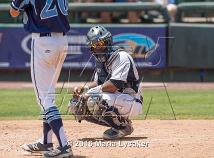 Thumbnail 1 in Dallas Jesuit vs. San Antonio Johnson (UIL 6A Final) photogallery.