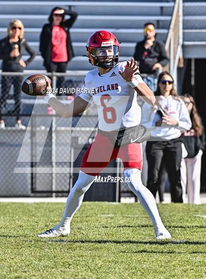 Thumbnail 3 in Loveland @ Dakota Ridge (CHSAA 4A 2nd Round) photogallery.