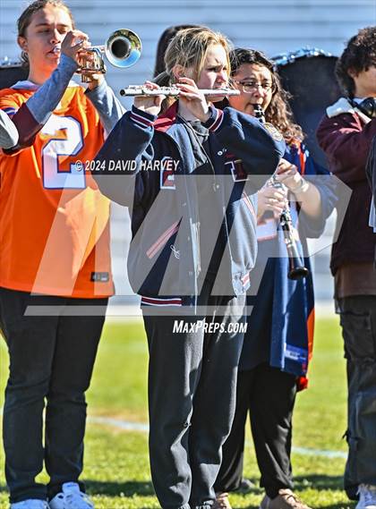 Thumbnail 2 in Loveland @ Dakota Ridge (CHSAA 4A 2nd Round) photogallery.