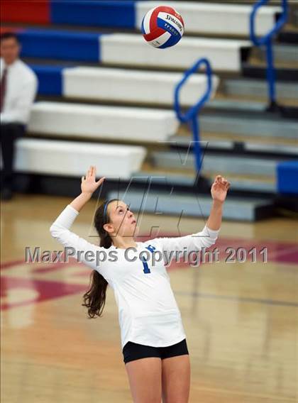 Thumbnail 2 in Castilleja vs. Woodside Priory (CIF CCS D5 Final) photogallery.