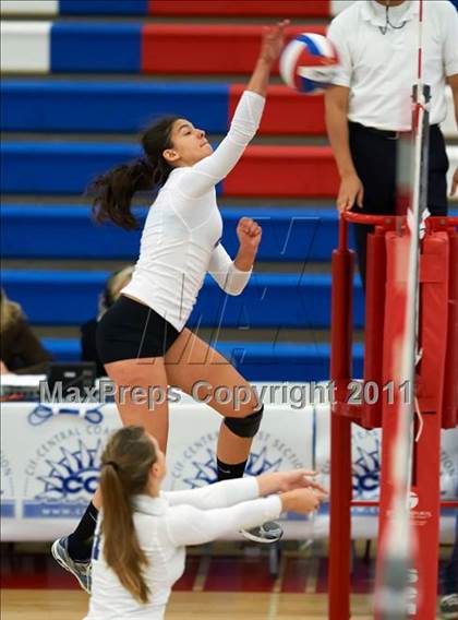 Thumbnail 2 in Castilleja vs. Woodside Priory (CIF CCS D5 Final) photogallery.