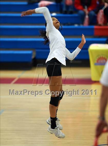 Thumbnail 1 in Castilleja vs. Woodside Priory (CIF CCS D5 Final) photogallery.